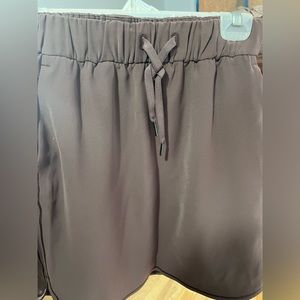 Lululemon burgundy skirt, Size 6